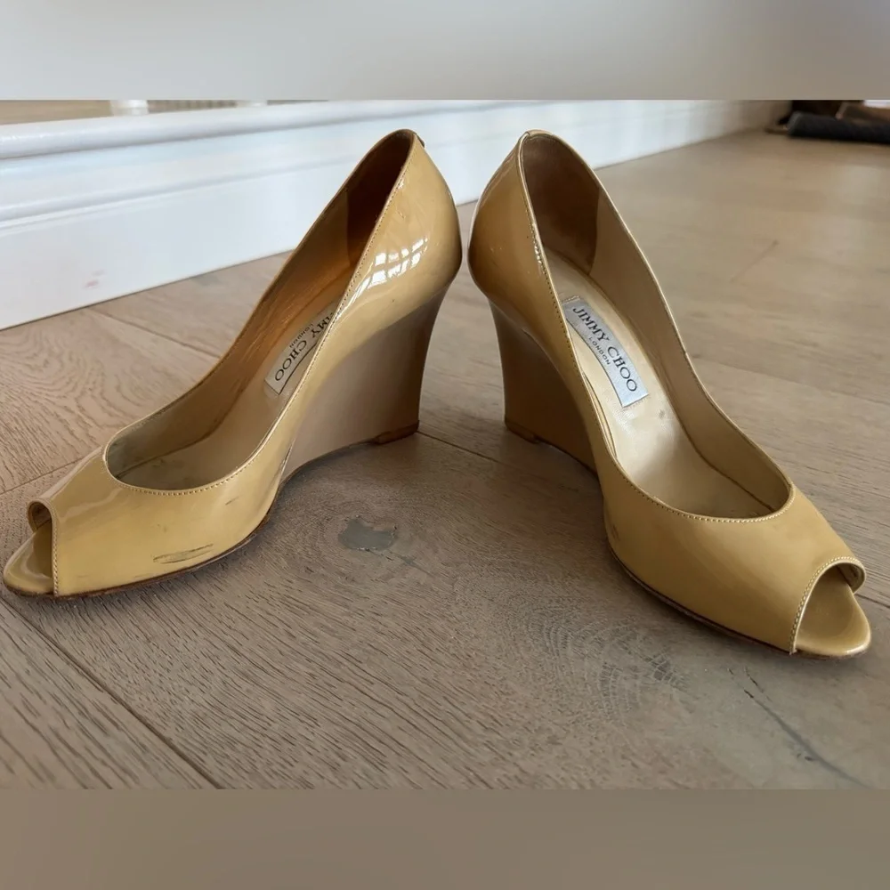 Jimmy Choo Baxen Patent Peep-Toe Wedge Pump size 37.5 Beige color